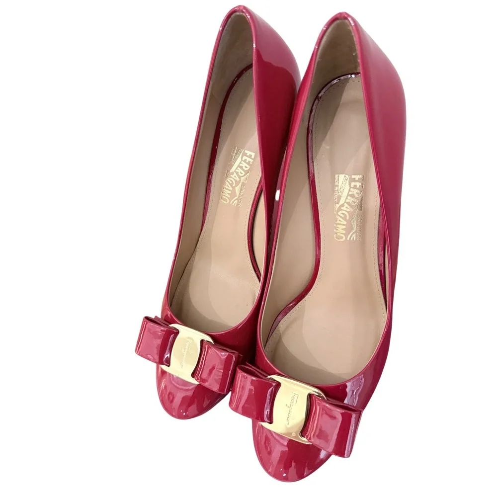 Salvatore Ferragamo Red Patent Leather Osimo Bow Platform Pumps‎ 9.5C